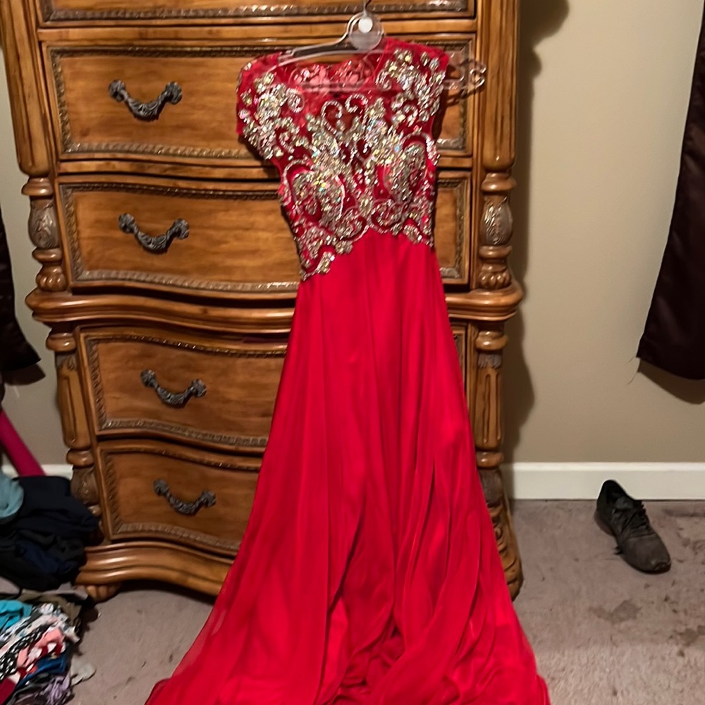 Red prom dress